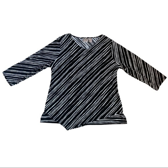 Chico's Tops - Chico’s size 2, asymmetrical black & white V-neck